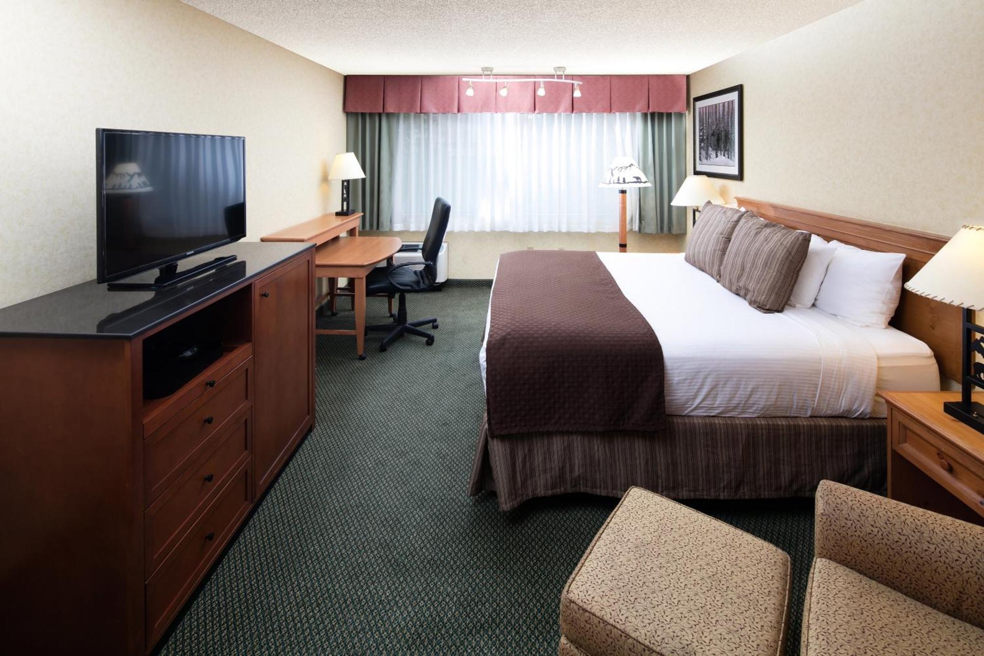Standard Queen Room